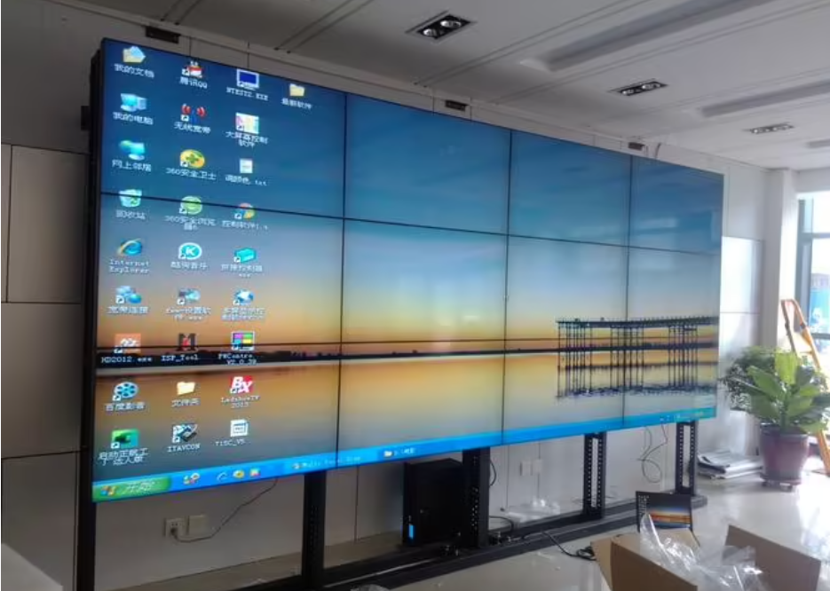 拼接屏如何選？LCD？OLED？